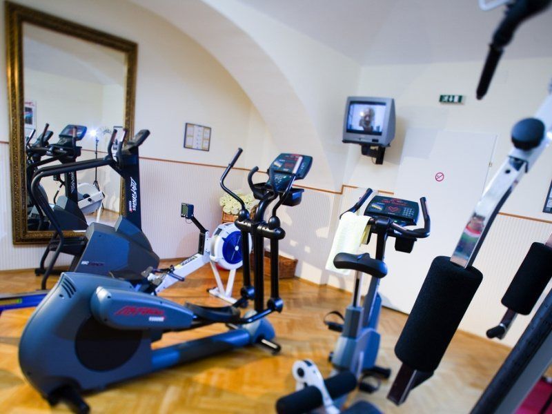 Parkhotel - Traditional Luxury Hotel